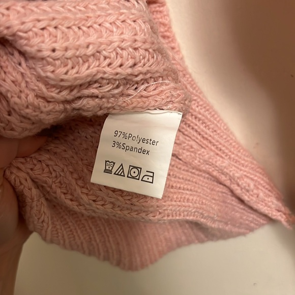 🌷3 for $15🌷 Knitted Sweater - Picture 2 of 3